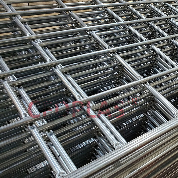 IBC_STEEL_FRAME_CAGE_GALVANZIED_WELDED_TUBES_CRESCESTENT-SHPED_HORIZONTAL_TUBES_CFDPLAS_06.